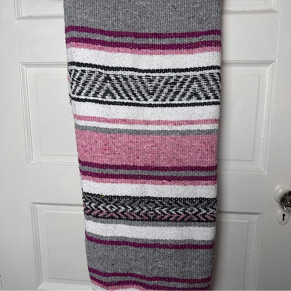 NWT Earth Ragz Southwestern Mexican Striped Falsa Throw Blanket Pink Tones - Picture 11 of 17